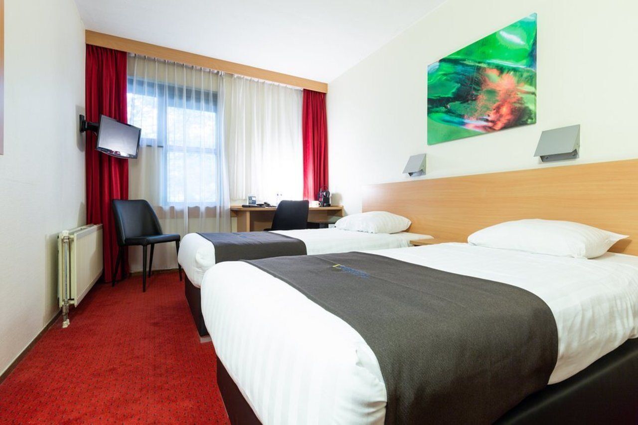 Bastion Hotel Leiden Voorschoten Exteriör bild